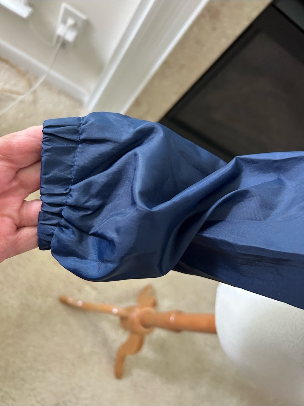 Champion Cropped Navy Windbreaker Jacket - Picture 4 of 9